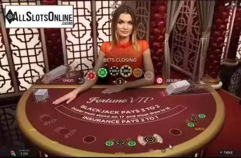 Game Screen. Blackjack Fortune VIP from Evolution Gaming